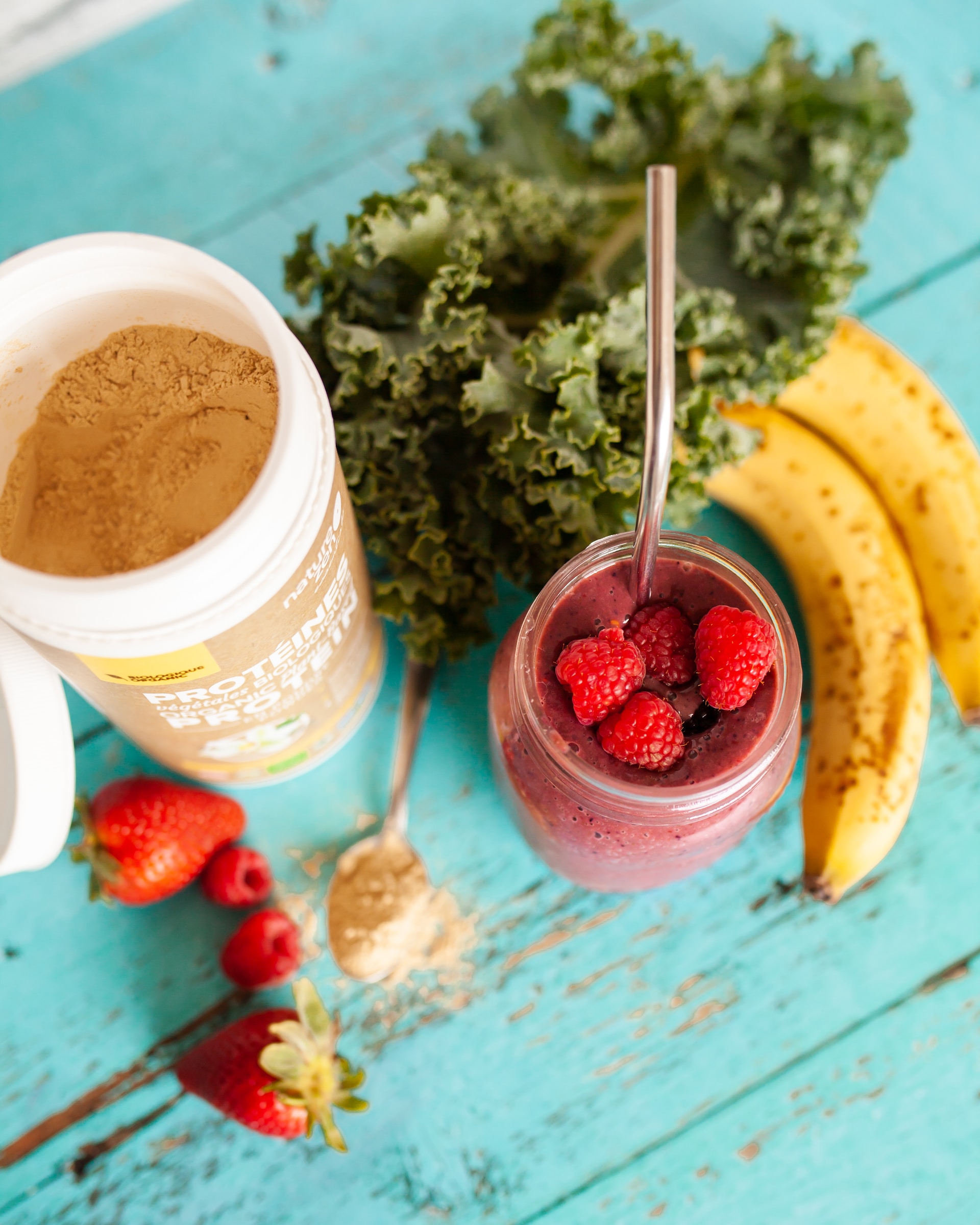 foto de batido de proteina con frutas